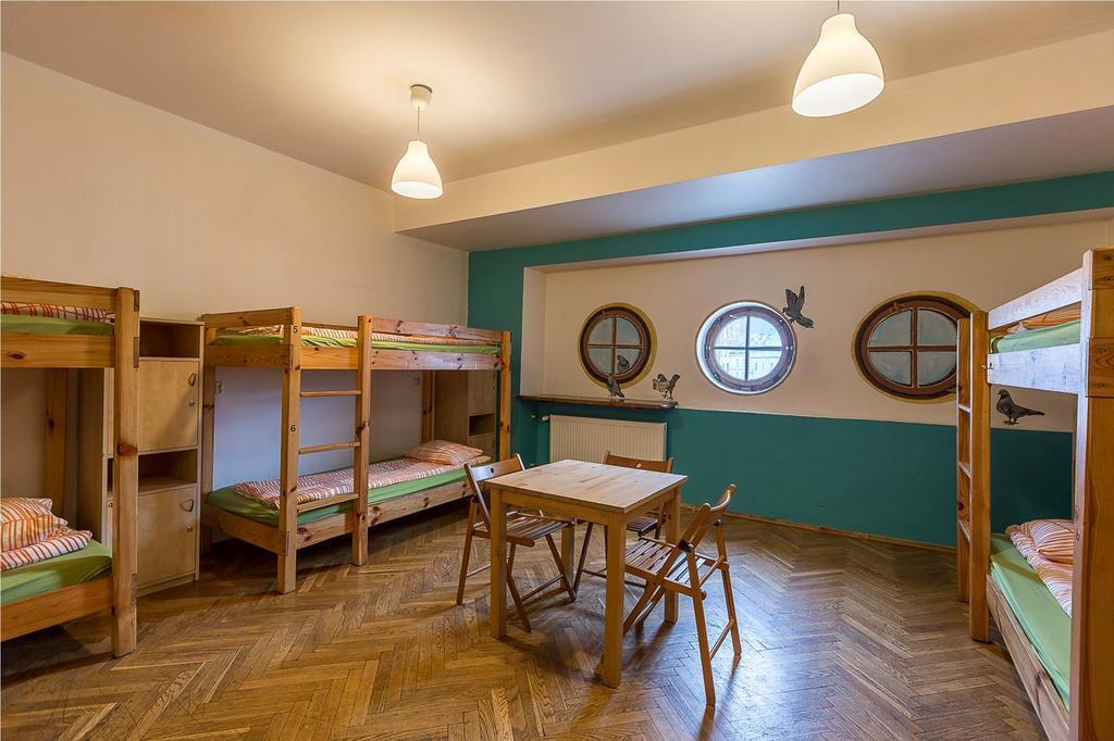 Cracow Hostel Krasków Exterior foto