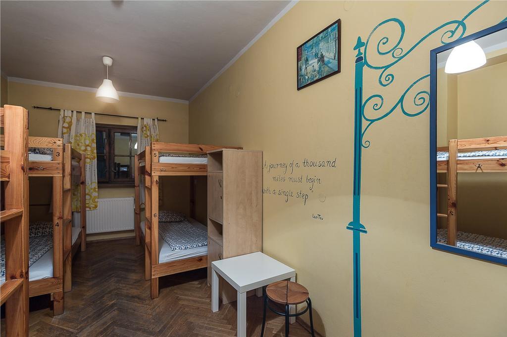 Cracow Hostel Krasków Exterior foto