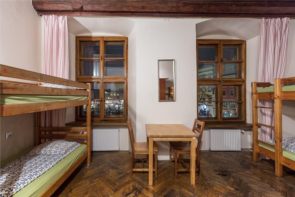 Cracow Hostel Krasków Exterior foto